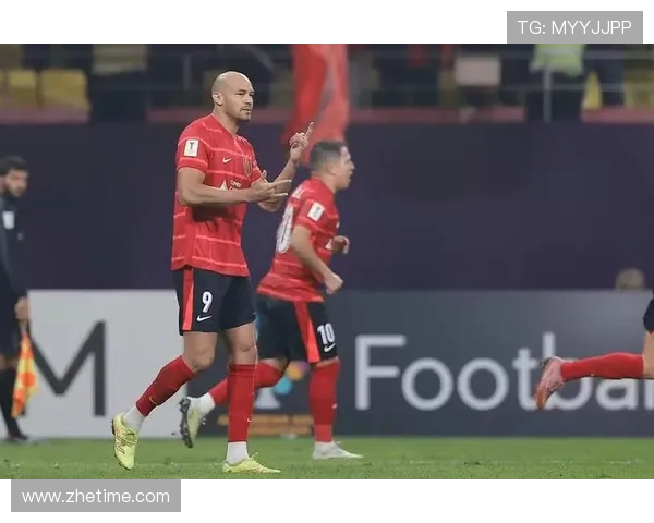 费利佩替补戴帽助蓉城开局不败